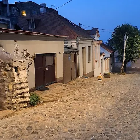 Apartman Sa Dakuzijem - Zemun, Gardos Kula Apartment *